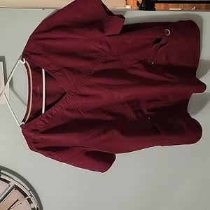 🌻 4 for $15 🌻 2x dark red scrub top